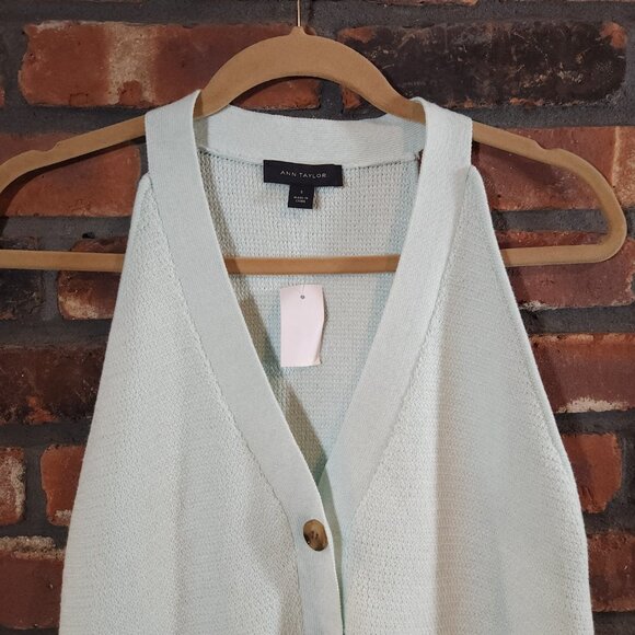 NWT Ann Taylor Mint Green Sleeveless Button-front V-neck Sweater Tank Women's S - Picture 4 of 7